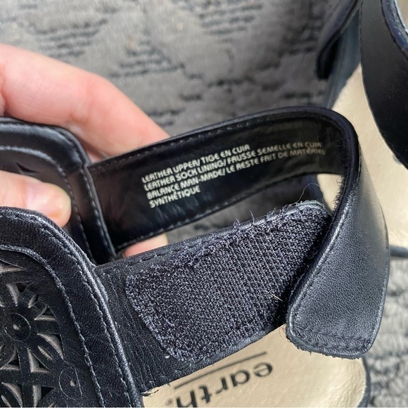 NEW Earth Black Leather Sandal Block Heels Sz 10 - Picture 6 of 6